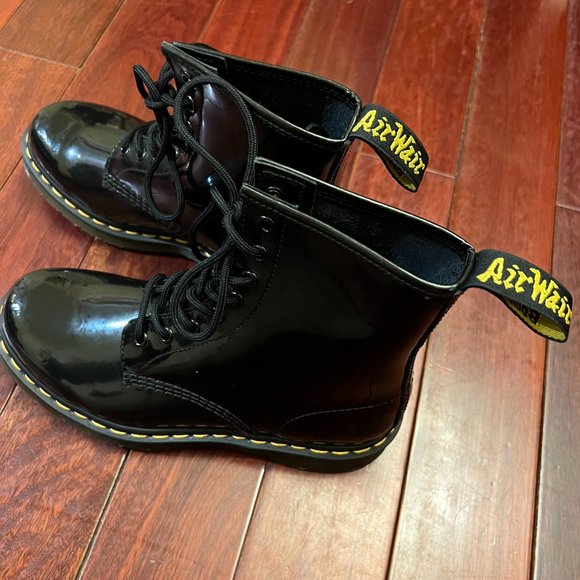 Dr. Martens 1460 Black Patent Leather Lace Up Boots - Size US 8 - Like New - Picture 2 of 5